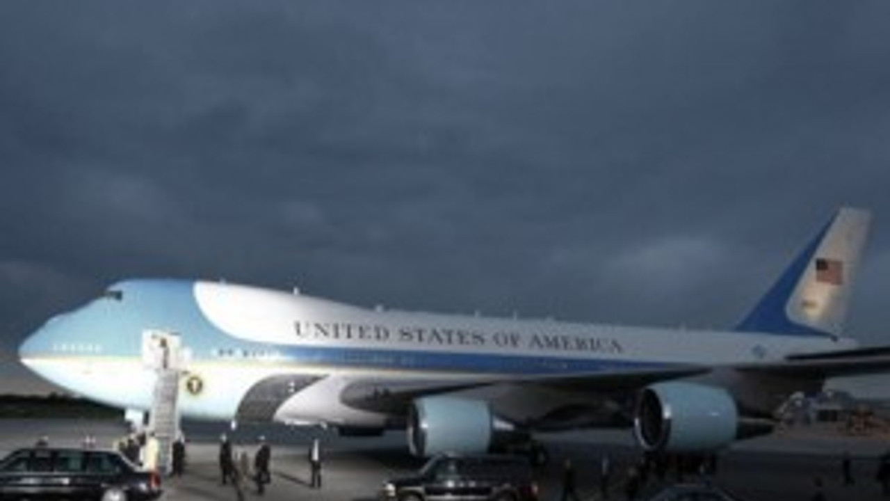 2 соединенных самолета. Самолет United States of America. Самолёт 28000. Самолет United States of America en guzel. Модель самолета United States of America.