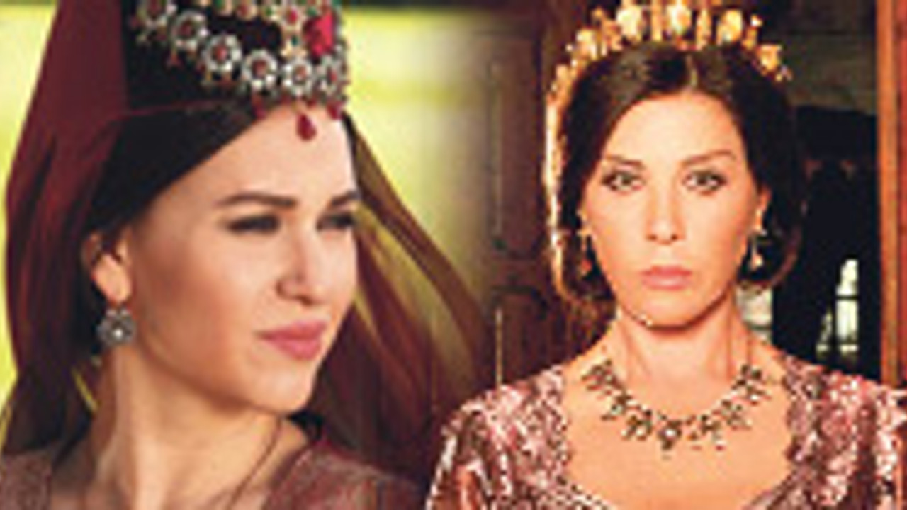 Небахат чехре 2023. Эврим аласья роль в великолепном веке. Эврим аласья и небахат чехре. Эврим аласья и небахат чехре. Хиляль небахат чехре в молодости.