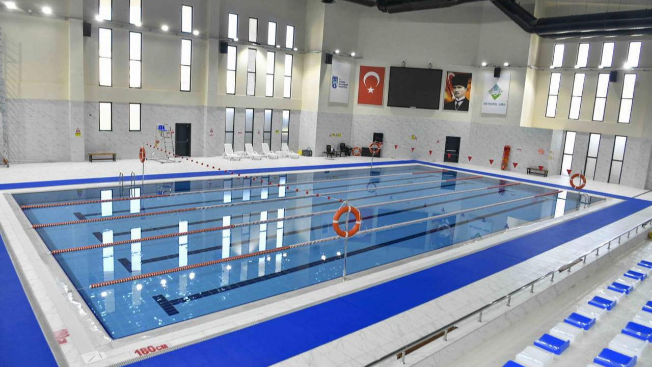 Başkent Ankara'da Sincan Atatürk Yüzme Havuzu ve Spor Kompleksi misafirlerini bekliyor