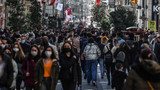 Türkiye'de Omicron patlaması! Yasaklar geri mi dönüyor?