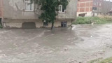 İstanbul'da gök delindi! Sağanak yağış hayatı felç etti