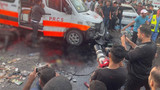 İsrail, hastaneyi ve ambulansları vurdu!