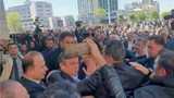 Özel'i kızıyla tehdit ettiler: ''Bakalım çocukların da senin kadar şanslı mı... Bu gece hazır ol''