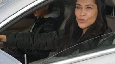Hülya Avşar reyting sorusunu duyunca kaçtı !