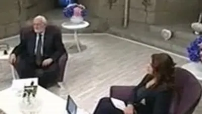 Soruya bak: ''Damat kayınvalidesinin elini öpebilir mi ?''