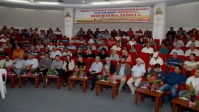 Kumluca’da “Ayın Söyleşisi”ne Ali Tezel Konuk Oldu
