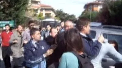 Validebağda Zabıta - Eylemci Kavgası
