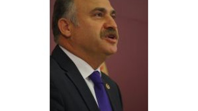 Ak saray kaçak yapı; mühürlemezseniz hukukun üstünlüğünden söz...