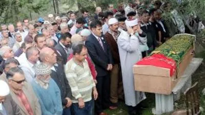 Gülay Öğretmen Bebeğiyle Aynı Mezara Defnedildi