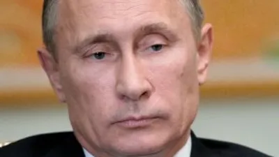 Putin'e darbe üstüne darbe !
