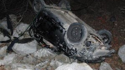 Otomobil Uçuruma Yuvarlandı: 1 Ölü, 2 Yaralı