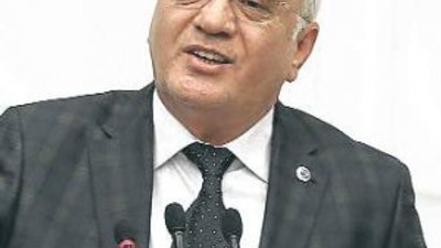 Yüce Divan  AK Parti'yi karıştırdı