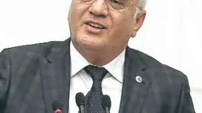 Yüce Divan  AK Parti'yi karıştırdı