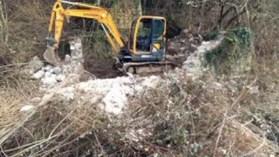 Sakaryada Kepçeyle Define Arayan 5 Kişi Yakalandı