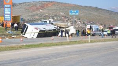 Kahramanmaraş’ta Yolcu Otobüsü İle Minibüs Çarpıştı: 5’i Ağır 20...