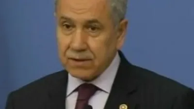 BÜLENT ARINÇ'TAN ÖĞRENCİLERE MÜJDE !
