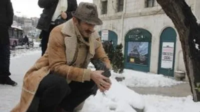 Ünlü Oyuncu Metin Keçeci Güvercin Kurtardı