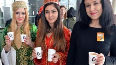 Ak Partide Davullu- Zurnalı Temayül Yoklaması