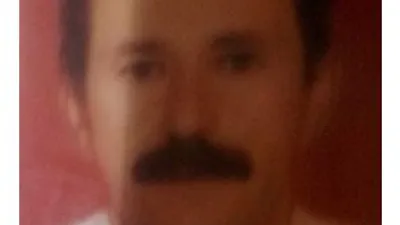 Çekiçle Yaralayan Arkadaşının Elinden Kurtulmak İsterken Düşüp...