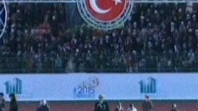 Davutoğlu: Bu omuzlar Seyit Onbaşı'nın...