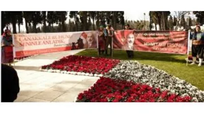 Mehmet Akif Ersoy Mezarı Başında Anıldı