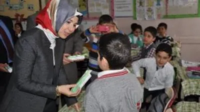 Şırnak’ta Öğrencilere Diş Fırçası Ve Macunu Dağıtıldı