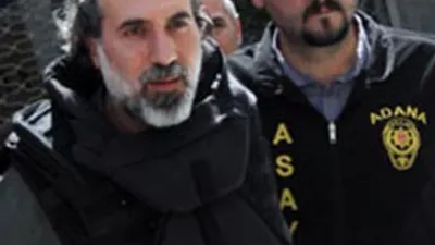 Eşini ve kızını öldüren mahkum intihar etti