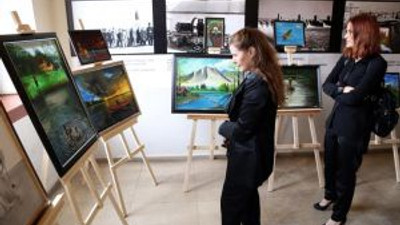 Hükümlü ressamın sergisi açıldı
