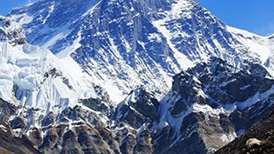 Everest'e tünel açılacak !