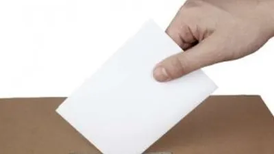 ''AKP, 276’yı bulamıyor HDP sınırda''