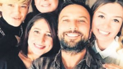 Megastar Tarkan'dan mega selfie