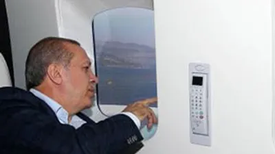 Erdoğan helikopterle inceledi
