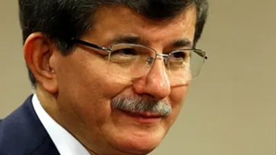 Davutoğlu'ndan ''Seçim Beyannamesi'' itirafı