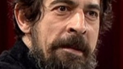 Okan Bayülgen ateş püskürdü