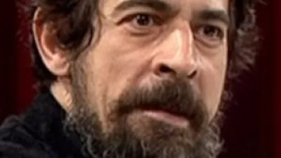 Okan Bayülgen ateş püskürdü