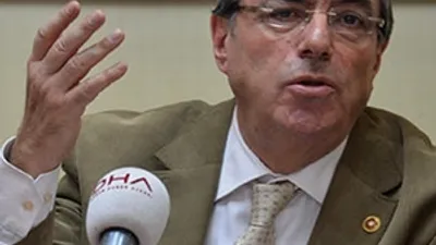 ''Suç üstüne suç işliyorlar''