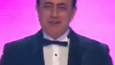 İngilizce şarkı söyleyince...