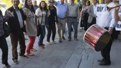 Devlet törenine büyük tepki !