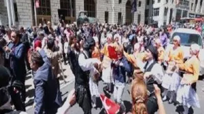 New York’ta Türk Bayrağı göndere çekildi !