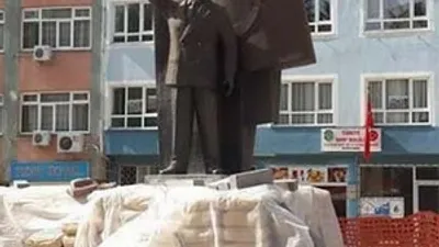 19 Mayıs'ta Atatürk'e büyük saygısızlık !