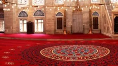 Cami eşyalarını satıp araba aldı !