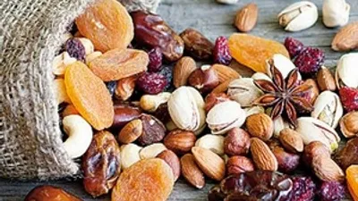 Kuruyemiş fiyatları el yakıyor
