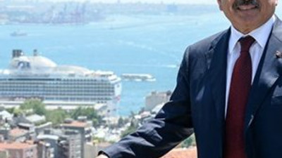 Eski Bakan dev bankanın yönetimindeki tek Türk !