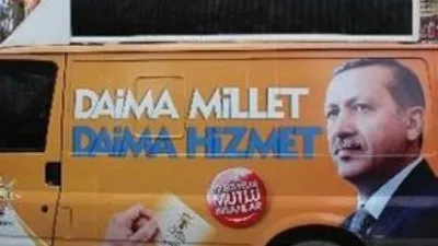 AK Parti otobüsüne saldırı !