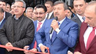 Para harcamak için büyük izdiham