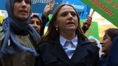 Erdoğan'ın kızı protesto etti !
