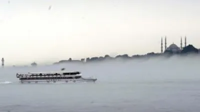 İstanbul Boğazı gemi geçişlerine kapatıldı !