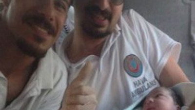 Havada doğum yaptı !