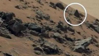 Mars'ta piramit süprizi !