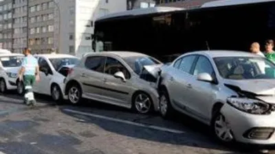 İstanbul trafiğini kilitleyen kaza !